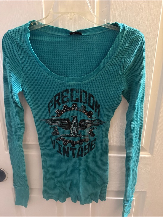 Daytrip Tops - Daytrip Teal Waffle-Knit Long Sleeve Scoop Neck Graphic Top